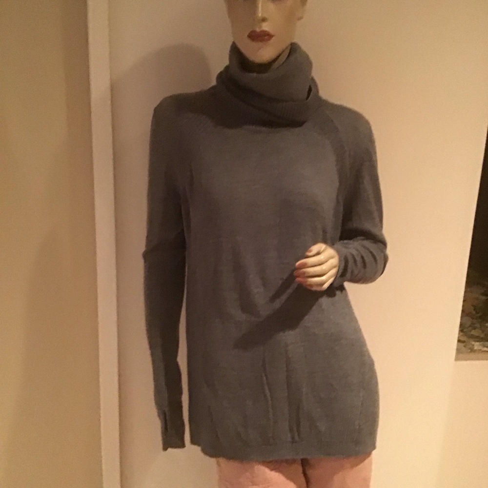 Lululemon Sweat and Savasana Sweater Turtleneck Merino Wool Heathered Gray 8